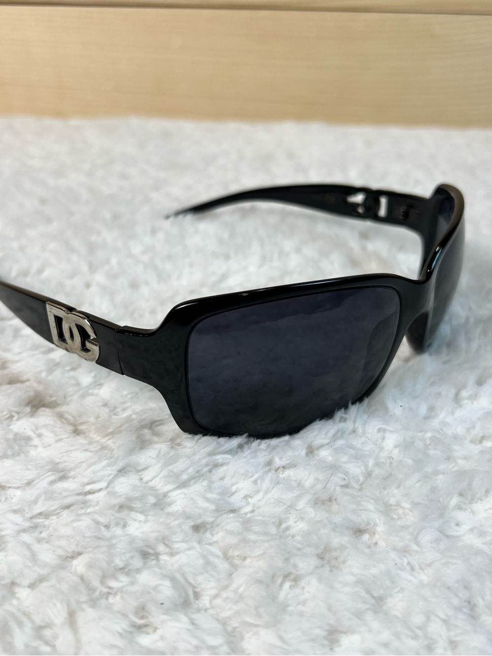 DG Eyewear Black Sunglasses w/Silver Logo Accent - McBling Streetwear Y2K